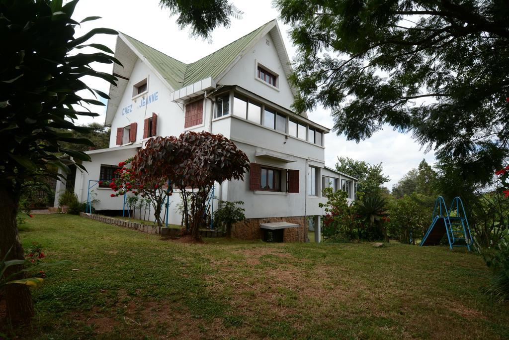 Hotel Chez Jeanne Ανταναναρίβο Εξωτερικό φωτογραφία